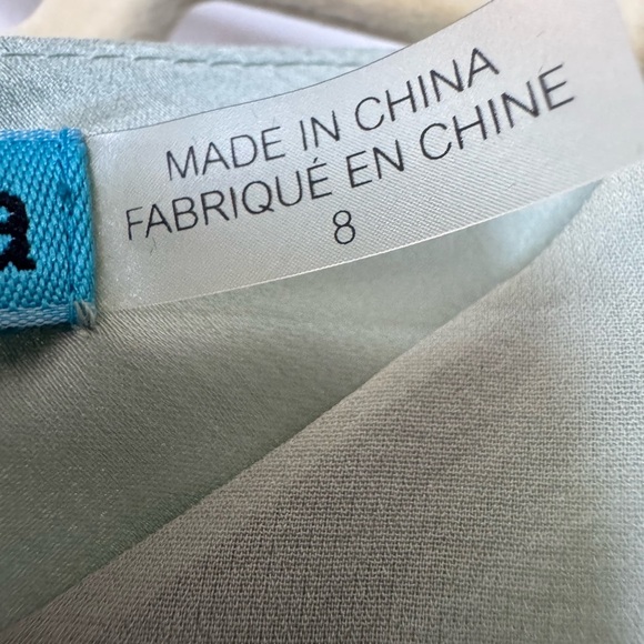 Alice + Olivia Sleeveless Top – Mint Green with Lace Back – Size 8 - Picture 5 of 13